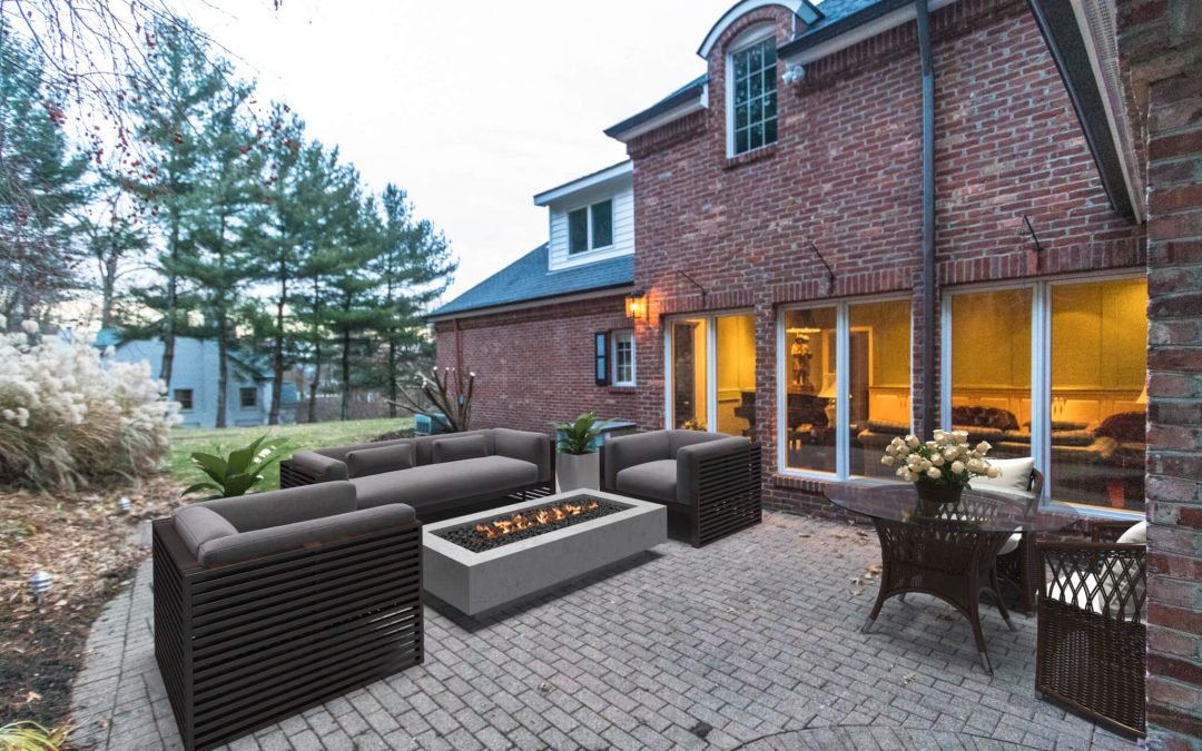 49 woodland patio staged